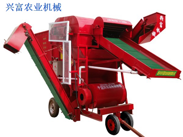 新型花生摘果機奔向市場